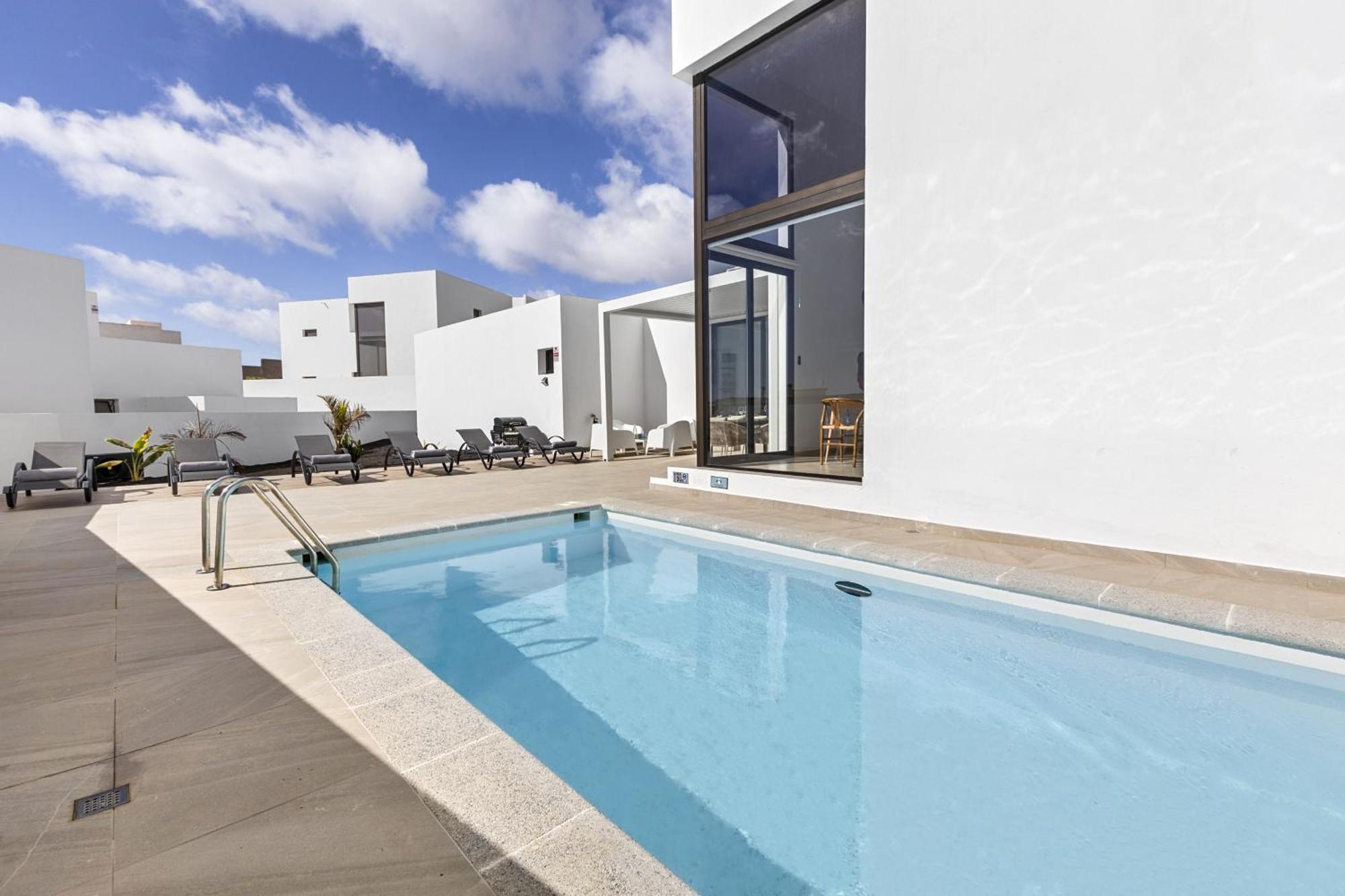 Casahost Fontaine Bleue Villa Tias Bagian luar foto